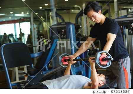 パーソナルトレーニング 37618687
