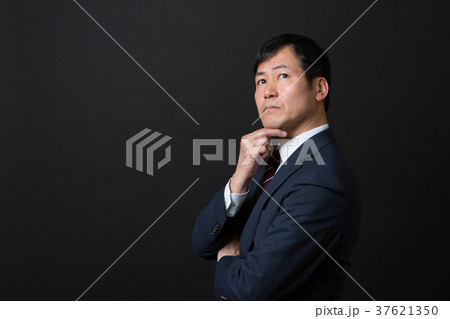 ミドルビジネスマン 37621350