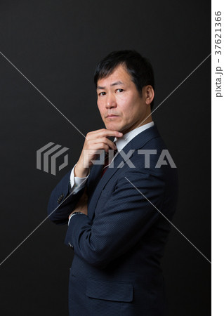 ミドルビジネスマン 37621366