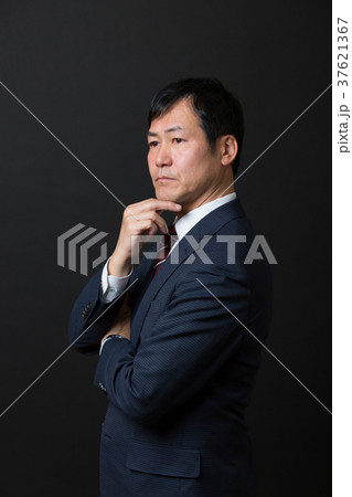 ミドルビジネスマン 37621367