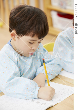 勉強 男 男性 37625661