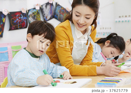 男 男性 男の子 37625779