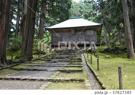 白山平泉寺 　拝殿 37627385