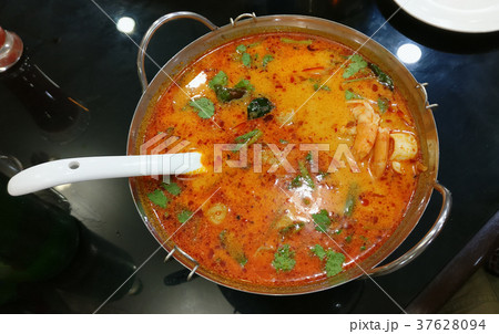 tom yam seafood - thailand spicy soup tom yam seafood - thailand spicy soup 37628094