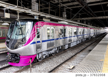 京王線　新型5000系 37632008