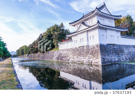 日本の風景 京都 秋の二条城　東南隅櫓 37637195