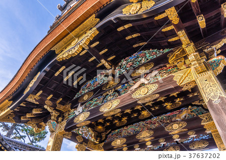 日本の風景 京都 二条城　二の丸御殿唐門 37637202