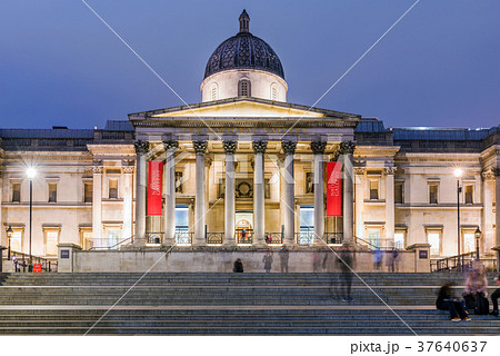 National Gallery at night National Gallery at night 37640637