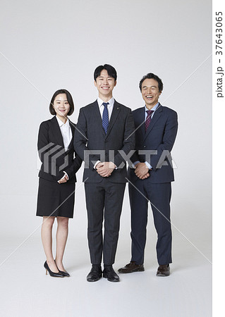 笑顔 微笑 微笑み 37643065