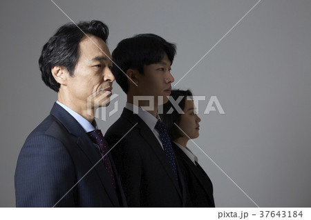 男 男性 男の子 37643184