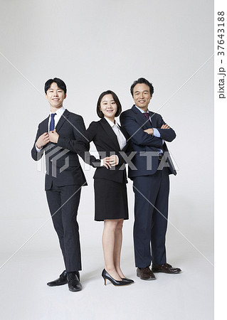 笑顔 微笑 微笑み 37643188