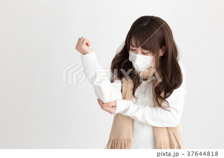 体調不良・女性 37644818