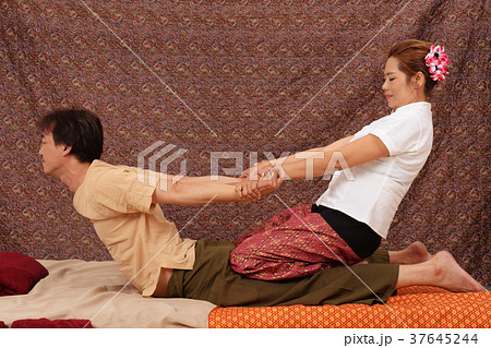 Spa and massage 37645244