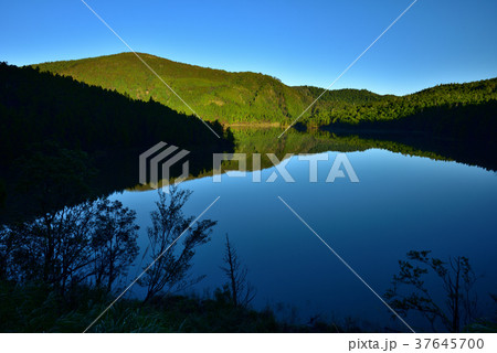 湖 湖上 一湖 37645700