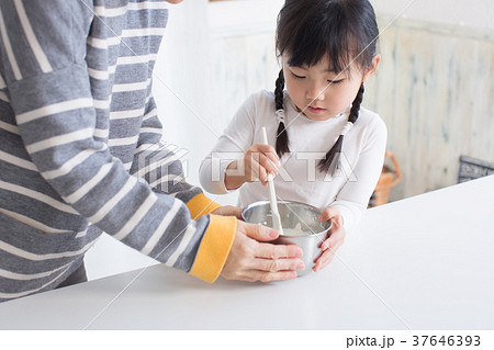 お菓子作り 37646393