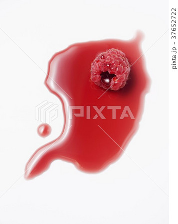 37652722