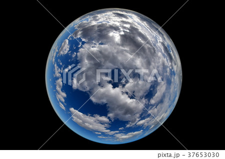 澄み切った青空、雲、見上げる 澄み切った青空、雲、見上げる 37653030