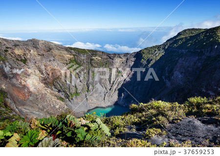 Hike to volcano 37659253
