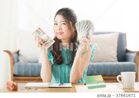 家計簿・女性 37661671