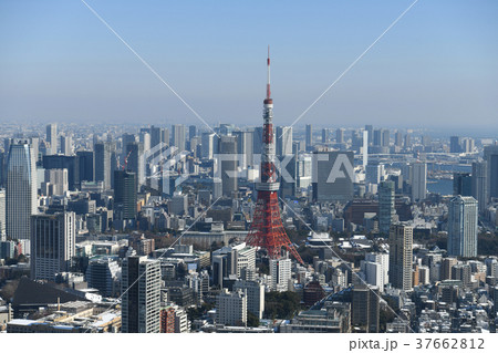 日本の東京都市風景「東京タワーなどを望む」＝都内大雪の一夜明けで広がる青空・1月23日撮影 37662812