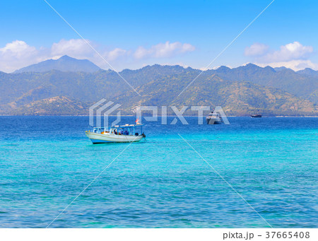 Beautiful seascape with island Beautiful seascape with island 37665408