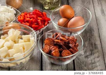 Ingredients for preparing spanish omelette 37666495