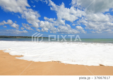 バリ島ジンバランビーチ バリ島ジンバランビーチ 37667617