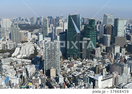 東京都市風景「東京スカイツリーや虎ノ門方面を望む」＝大雪一夜明け・広がる青空・1月23日撮影 37668459