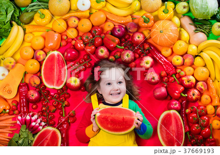 Healthy fruit and vegetable nutrition for kids Healthy fruit and vegetable nutrition for kids 37669193