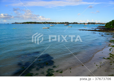 Seascape of Mauritius Island 37673706