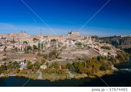スペイン トレド 街並み 37674465