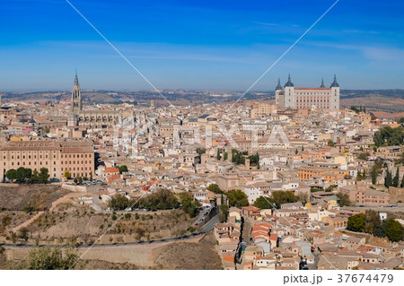 スペイン トレド パラドールからの景色 37674479