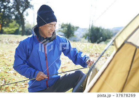山歩き 山歩き 37678269