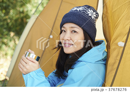 山歩き 山歩き 37678276