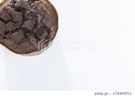 チョコマフィン シンプル・白バックの写真 37680952