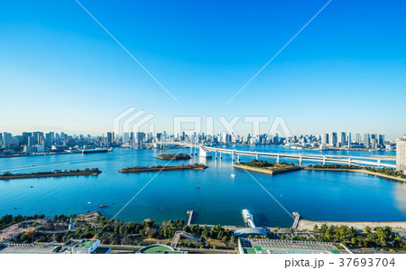 tokyo tower & rainbow bridge in Odaiba 37693704