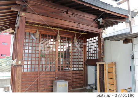 町のお寺 37701190
