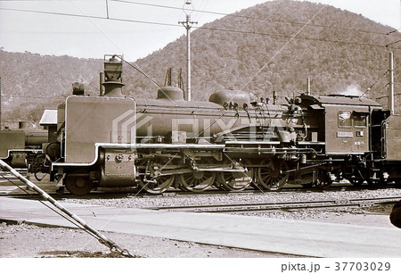 昭和43年 蒸気機関車D50 米原機関区 滋賀県の写真素材 [37703029] - PIXTA