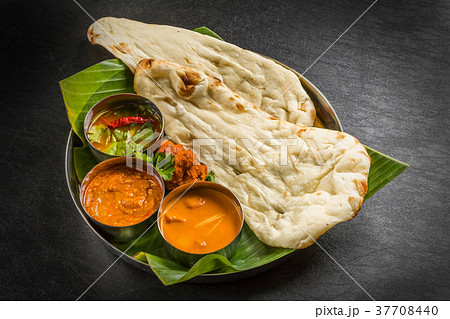 典型的なインドカレー Typical Indian curry set 典型的なインドカレー Typical Indian curry set 37708440