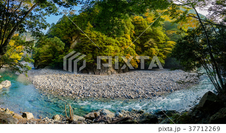 日本三大渓谷・秘境百選の大杉谷(三重県多気郡大台町) ※作品コメント欄に撮影位置情報有り 日本三大渓谷・秘境百選の大杉谷(三重県多気郡大台町) ※作品コメント欄に撮影位置情報有り 37712269