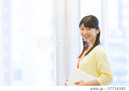 女性会社員 OL ビジネスイメージ オフィスレディ 女性会社員 OL ビジネスイメージ オフィスレディ 37716385