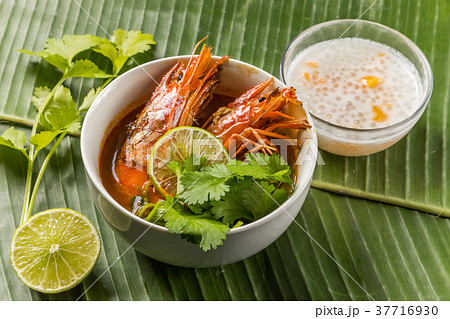 典型的な東南アジア料理 typical Southeast Asian cuisine 典型的な東南アジア料理 typical Southeast Asian cuisine 37716930