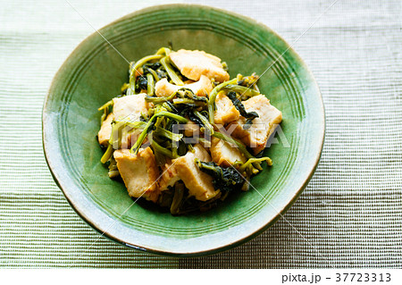 厚揚げとかぶ菜の炒め物 37723313