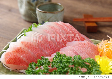 金目鯛の刺身キンメダイ　刺身　和食 37729253