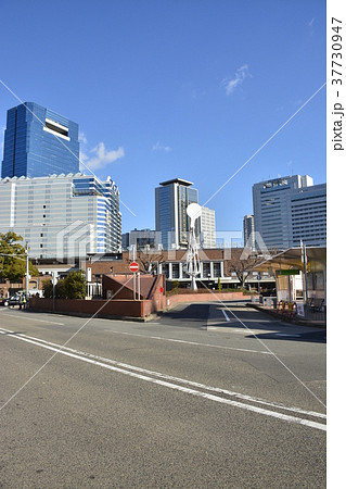 神戸駅前の都市風景 37730947