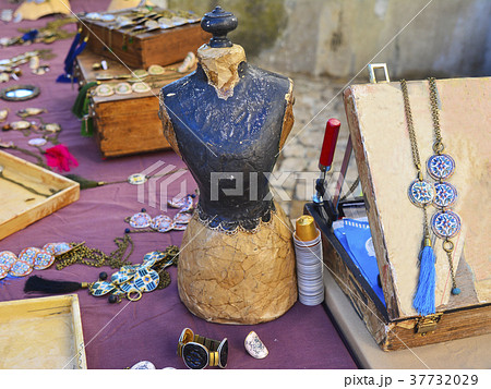 Assortment of women's jewelry market 37732029