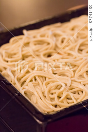 蕎麦 37741430