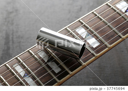 エレキギター 37745694