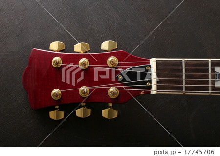 エレキギターの部品と拡大写真 37745706
