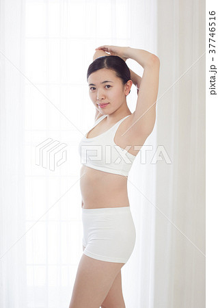 女性 エクササイズ 女性 エクササイズ 37746516